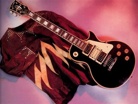 KISS ROCKEA MI MUNDO MODELO DE ACE FREHLEY EN WALLPAPERS