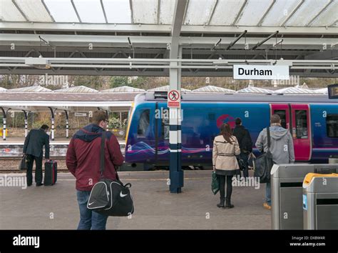 Durham rail station hi-res stock photography and images - Alamy