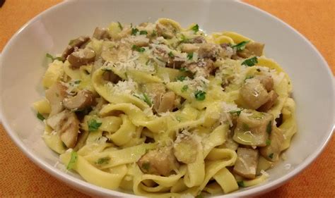 Tagliatelle Fatte In Casa Con Funghi Porcini Semplicemente In Cucina