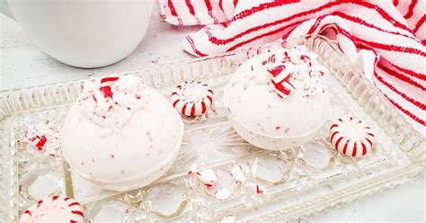 How To Make Peppermint Hot Chocolate Bombs Foodtalk