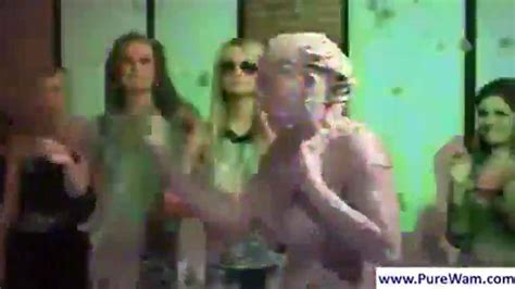 Hot Chicks Mud Wrestling Porn Videos