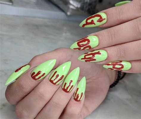 56 Halloween Nail Ideas That Are Spooky But Stylish Halloween Nail