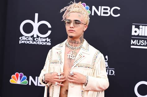 Lil Pump Removed From Flight And Arrested For Disorderly Conduct Report Billboard