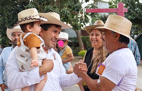 Carlos Manzo El Del Sombrero Un Peligro Para Morena Acueducto Noticias