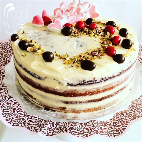 Poesía Culinaria Sabores de Nati Pastel de cumpleaños Naked Cake de dos sabores zanahoria