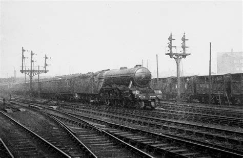 Syks Lner 4479 Arriving Doncaster C1945 John Law Flickr