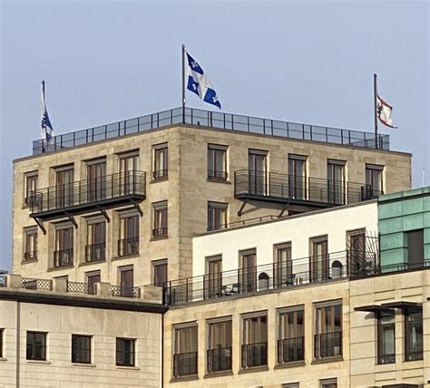 Why is Quebecois flag flying next to the Brandenburg Gate? : r/askberliners