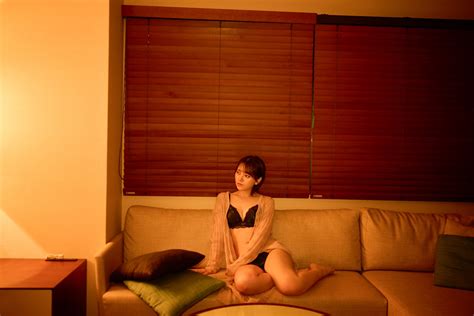 鬼頭明里アニバーサリーフォトブック あかりのままの最新号【2024年08月19日発売号】| 雑誌/定期購読の予約はFujisan