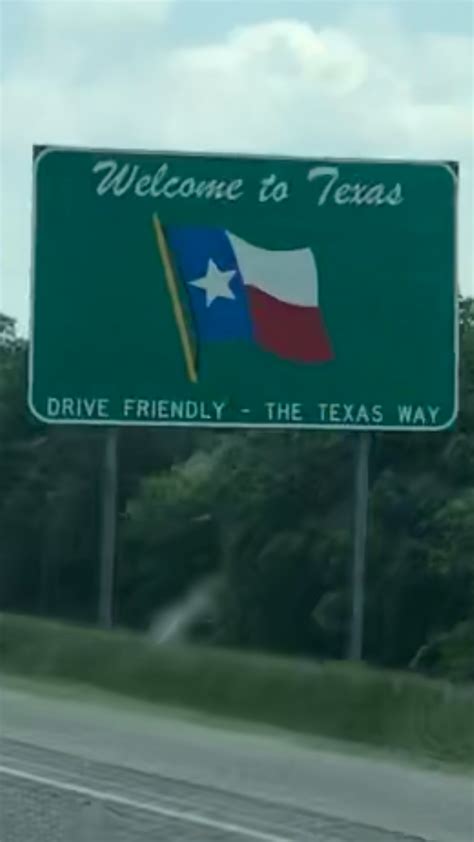 Pin On States I Have Been Highway Signs Friendly Texas