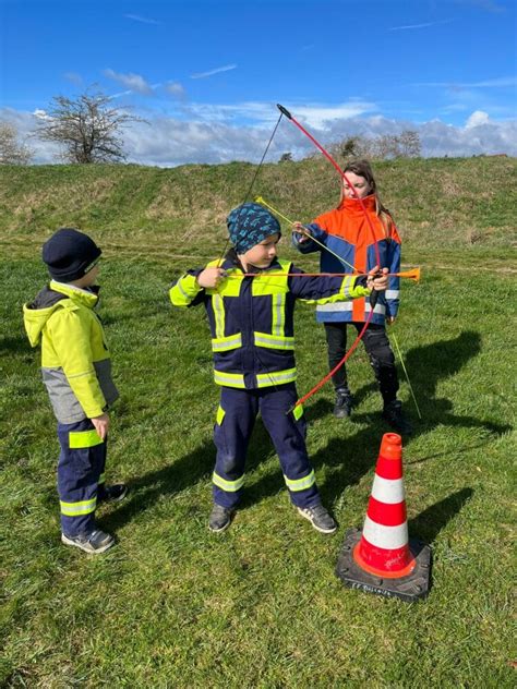 Winteraktion Der Kinderfeuerwehr Freiwillige Feuerwehr Ermlitz