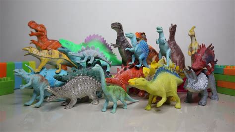 Amazing Truk Oleng Angkut Dinosaur Warna Warni Triceratops Trex