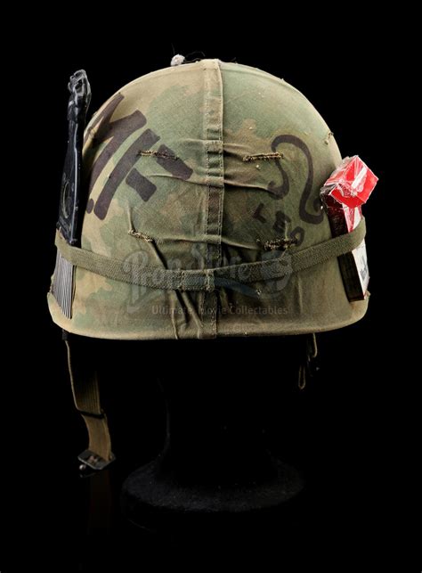 Tropic Thunder 2008 Alpa Chinos Brandon T Jackson Helmet Dog