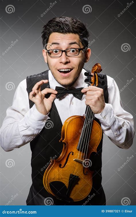 Funny Violin Player Stock Image Image Of Humour Performance 39887321