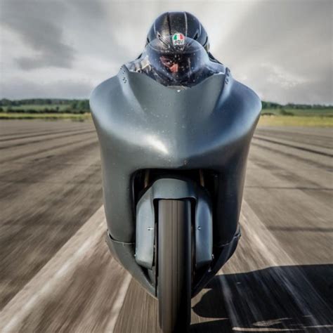 Guy Martin To Set A New Speed Record With Bhp Suzuki Hayabusa