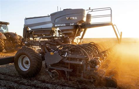 AGCO anuncia investimento de R 340 milhões em suas unidades de SP e RS