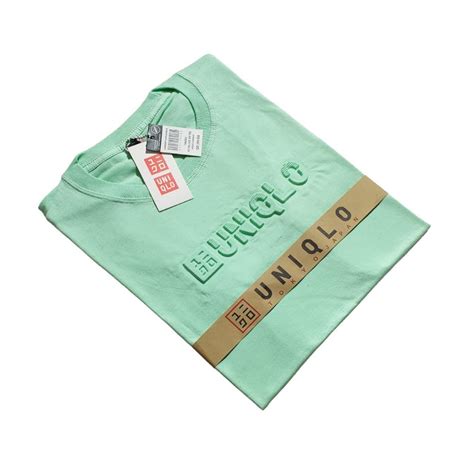 Polera Uniqlo Embos Adulto L Kaos Sablon Timbul Verde Polvo Calidad