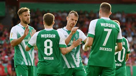 DFB Pokal Bremen gewinnt mit Mühe gegen Cottbus tagesschau de