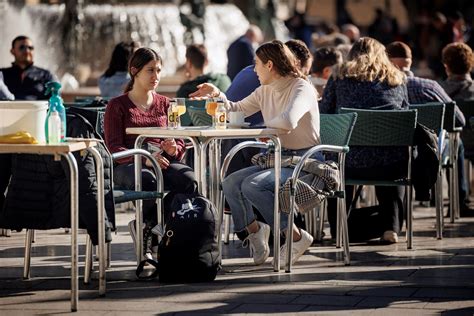 Sanidad estudiará quitar las cuarentenas de contactos estrechos