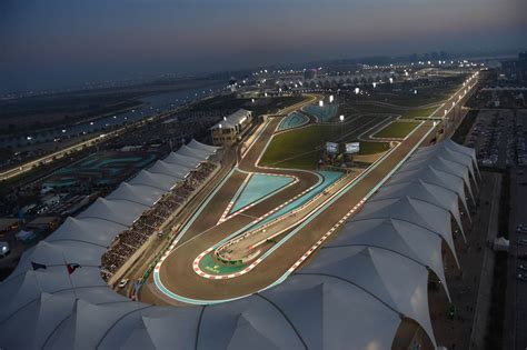 Formula One World Championship, Rd19, Abu Dhabi Grand Prix, Race, Yas Marina Circuit, Abu Dhabi ...