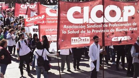 M Dicos Y Profesionales De La Salud Paran Por Horas En Busca De Ser