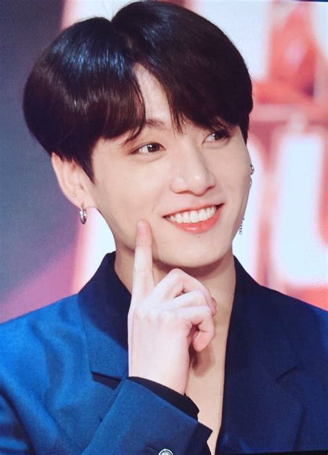 헤드라이너 HEADLINER on Twitter 181212 MAMA JAPAN RED CARPET 정국