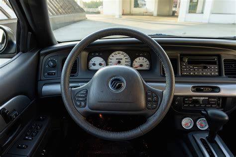 2004 Mercury Marauder Interior