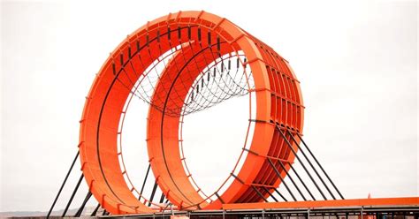 Stunt Drivers Survive Hot Wheels Double Dare Loop Cars Less Fortunate WIRED