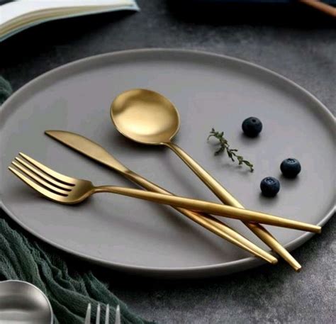 Jual Set Of Gold Stainless Cutlery Sendok Garpu Pisau Makan Di Seller