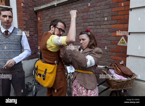 The Tweed Run London Uk Th April Participants Gather In