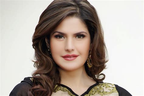 Zareen Khan Wallpaper Hd 17104 Baltana