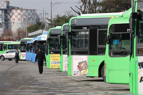 首爾巴士加薪談判破裂近98罷工 地鐵延長服務有免費接駁車