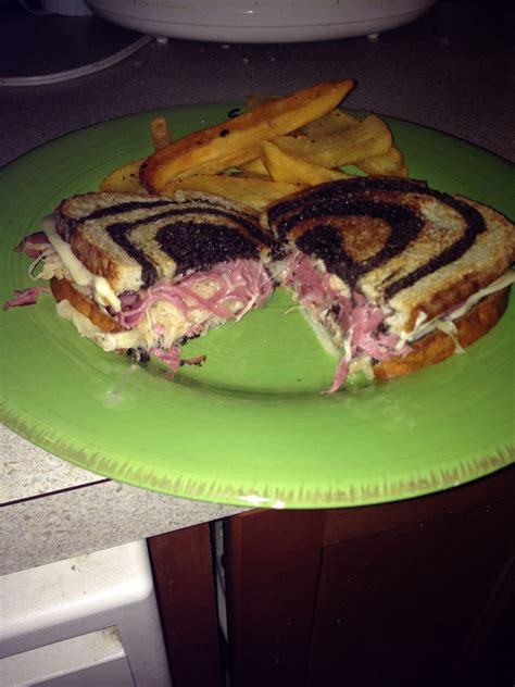 Homemade Reuben sautéed sourkraute mixed with thousand island Pan