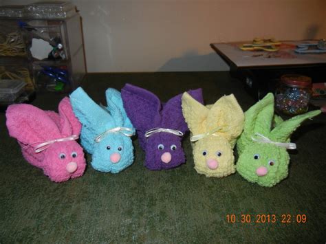 Boo Boo Bunnies Comes With Plastic Ice Cube, Shower Favors, Towel ...