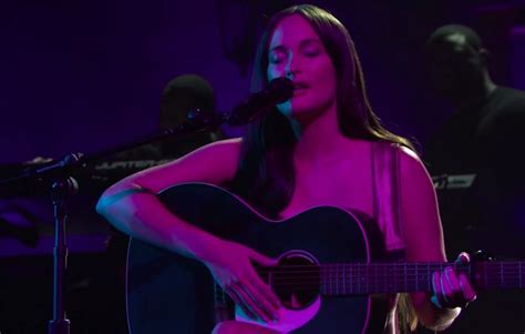 Kacey Musgraves Was The First Musician To Perform Nude On SNL In The Show S History