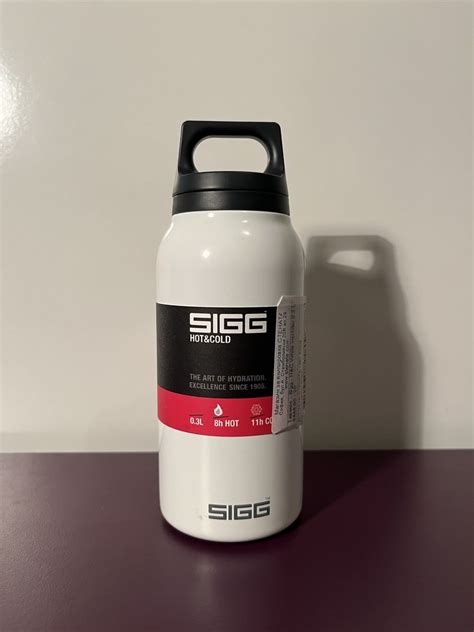 Термос Sigg Hot and Cold бял ml гр София Дианабад OLX bg