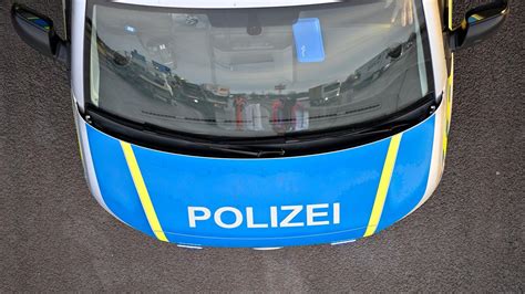 Notf Lle Unfall Mit Reisebus Auf A Sperrung Teilweise Aufgehoben