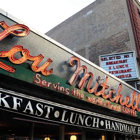 The 10 oldest restaurants in Chicago