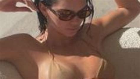 Kendall Jenners Nude Bikini Instagram Photo Turns Heads Herald Sun