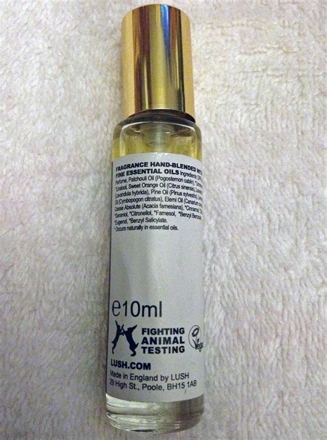 The Powderpuff Room: Karma Perfume - Lush Review