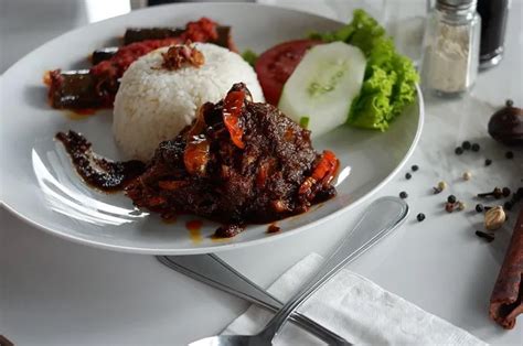 Resep Rendang Sapi Khas Padang Dijamin Empuk Dan Lezat