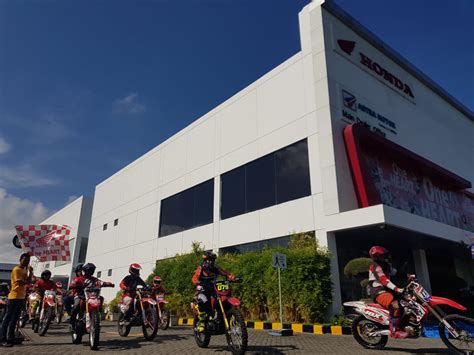 Honda Community JELAJAH ALAM BERSAMA KOMUNITAS HONDA CRF 150L