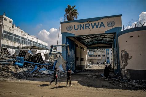 Israël linterdiction des activités de l Unrwa provoque un tollé