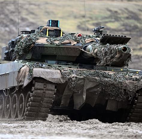 Ukraine Krieg Deutsche Leopard Panzer In Der Ukraine Angekommen Welt