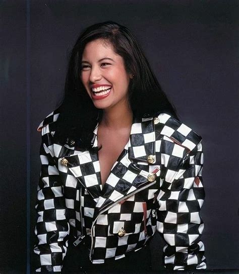 Selena Quintanilla Iconic Photos