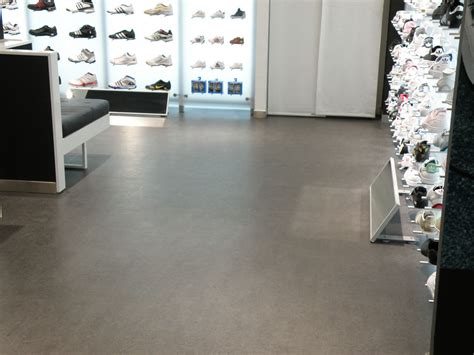 ПВЦ и ЛИНОЛЕУМ - Flooring