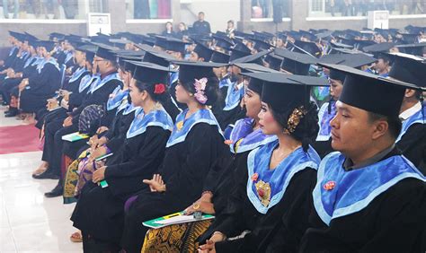 Gelar Wisuda Ke Lx Undiksha Tuntut Lulusan Kompetitif Secara Keilmuan