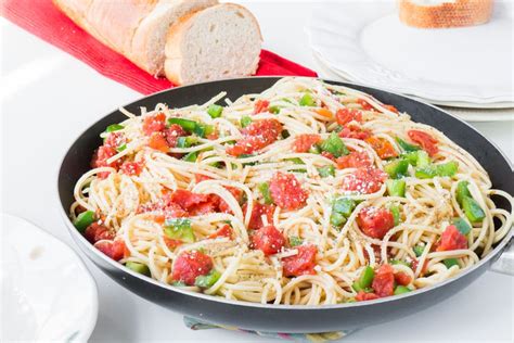 Leftover Spaghetti Skillet With Tomatoes And Green Peppers How To