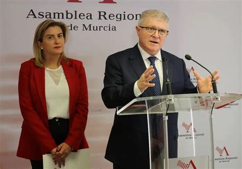 V Lez Miras Y Antelo Ponen El Gobierno Regional Al Servicio De Feij O