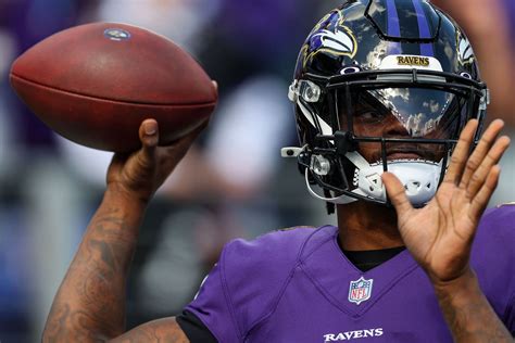 Lamar Jackson Has A Hilarious Response To Ravens Fans Asking For Obj