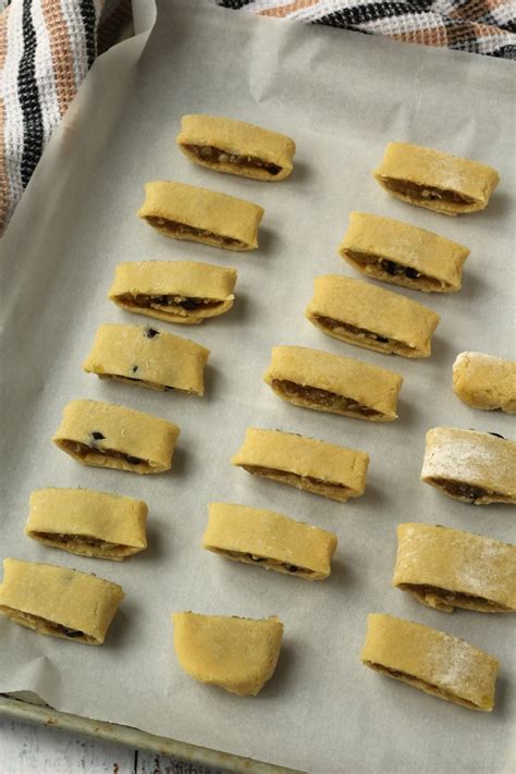 Cuccidati Cookies With Zuccata Filling Mangia Bedda